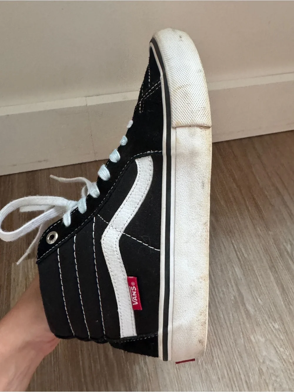 Vans Sk8-Hi Pro Classic Black White High Top Sneakers Men’s 6 Women’s 7.5